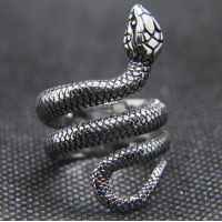 SERPENT STAINLESS STEEL RING