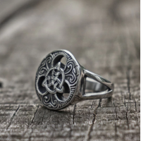 TRINITY KNOT STAINLESS STEEL RING